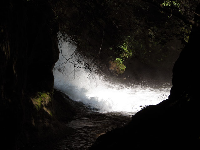 Ryuzunotaki falls