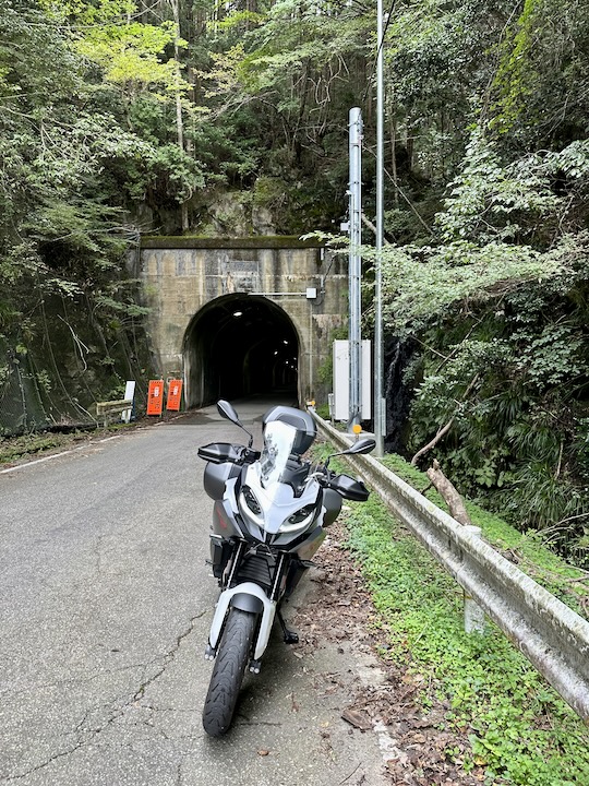 仏坂トンネル